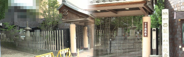 右：20番割観音堂。左：正徳神明社。並んで建っています。