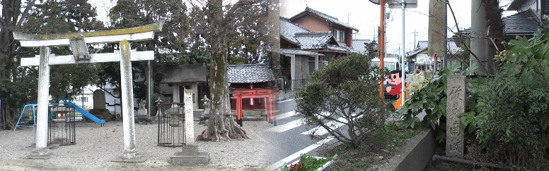 諏訪神社と一角に建つ領界石碑「従是南淀領」と刻まれる。