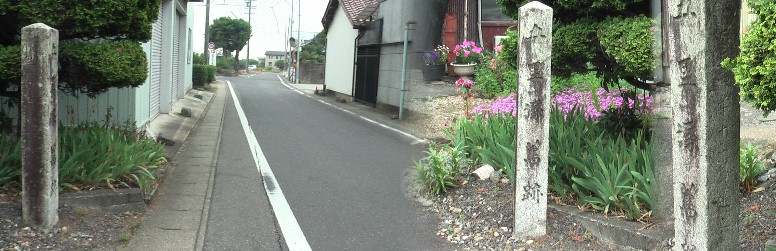 名古屋城清水御門から５里の地点に立つ五里塚旧跡の貴重な石碑です。
