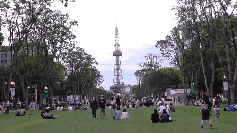 名古屋市（南部） 名古屋市（北部） 名古屋市（東部） 画像をクリックして下さい。 地球 のコラボにより地球をクリックで自由に操作, 愛知のてっぺん豊根村 茶臼山高原スキー場 から～世界のてっぺんエベレストまで 即座に飛んで行けます。南極大陸