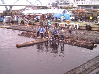 動画:「木遣り」の模範競技、少女を肩車にして一本乗り競技 動画:「筏一本乗り競技」アマチュア部門 動画:総おどり(その6)