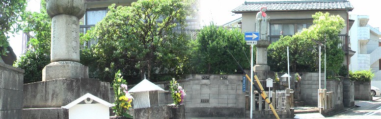今池中学（昔馬池という池の跡地）南角に建っています。街中で単独で建つ 大きな地蔵菩薩は珍しい。明治末頃、この池で遊んでいた子供8人が溺れ、霊を 慰めるため、池のそばにこの今池地蔵が建立されたという。