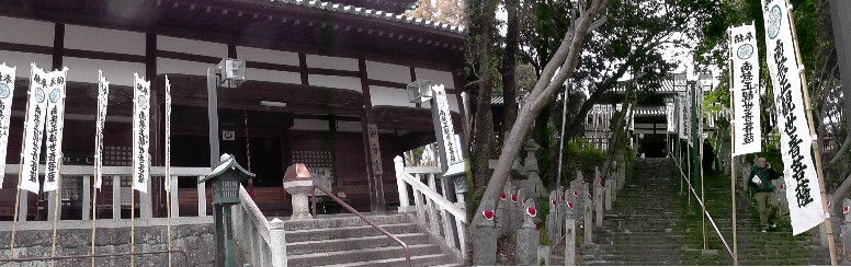 境内の観音堂。