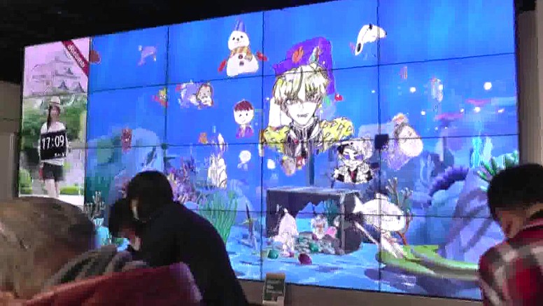 クリスタル広場(３枚合成)。第１部広場には4基の塔が設置されています。 クリスタル広場・第２部 開業５０周年を迎えて2019.11.11日新しく生まれ変わりました。 クリスタル広場・第３部 クリスタル広場・第４部 栄・南大津通り・広小路通り