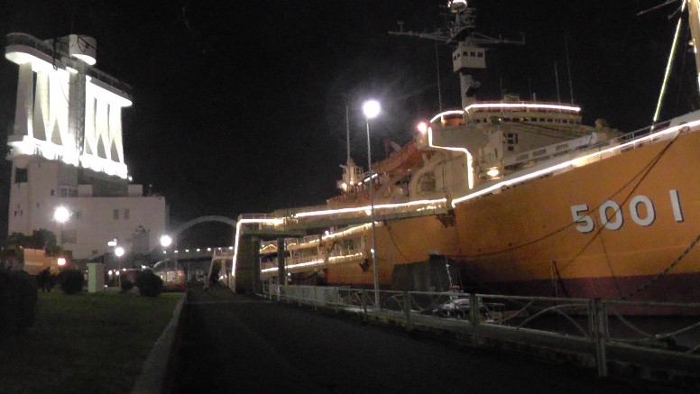 桜通り地上走行 プラネタリューム館を見る 名古屋城本丸御殿21 名古屋港イルミネーション２１ 元南極観測船「ふじ」とポートタワー。 名古屋港水族館夜景。 名古屋港イルミネーション２１・第１部 名古屋港イルミネーション２１・第２部 水族館北に
