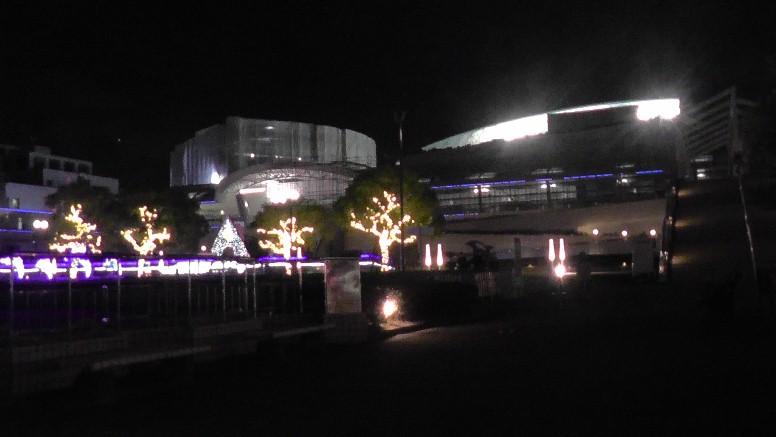 桜通り地上走行 プラネタリューム館を見る 名古屋城本丸御殿21 名古屋港イルミネーション２１ 元南極観測船「ふじ」とポートタワー。 名古屋港水族館夜景。 名古屋港イルミネーション２１・第１部 名古屋港イルミネーション２１・第２部 水族館北に