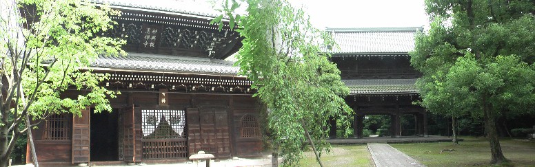 左：妙興寺仏殿。右山門。妙興寺総門説明拡大