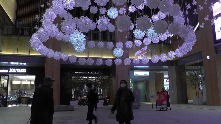 「ノリタケの森」 KITTE名古屋。 JRゲートタワー。 大名古屋ビルジング5階。 「ノリタケの森」最新版。 第１部 名古屋駅付近 のイルミネー ション第2部 第３部