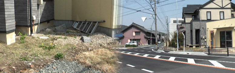 姫街道と交差する追分にあった常夜灯は工事中と地元の方は話してくれました。 姫街道と交差する追分