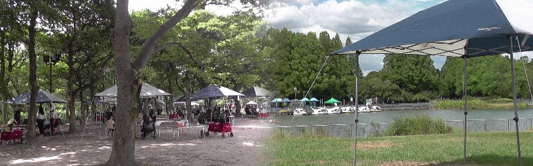 bbqガーデン。 自転車道案内。 サッカー競技場。 ドッグラン(左)。庄内川右岸堤防と公園南風景。 庄内緑地公園。