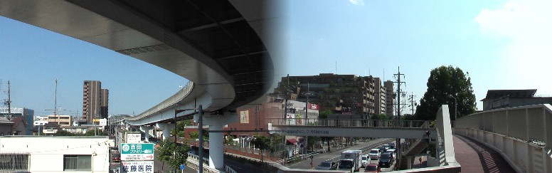 砂田橋交差点歩道橋から右今池方面、左小幡緑地方面を写す。2012.9.13撮影。
