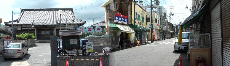 1号線下之一色交差点を左折すると下之一色商店街写真右、西側途中にある正運寺。