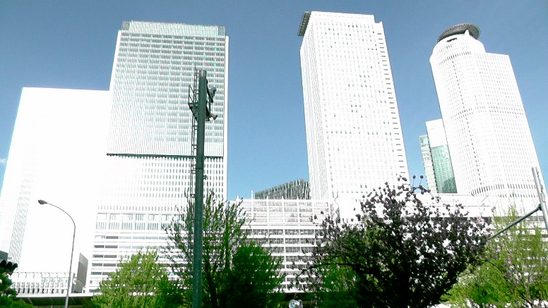 jr名古屋駅前風景、2015.12.20日撮影。 jr名古屋駅前風景 jr名古屋駅太閤通口平成16.4.17日撮影。