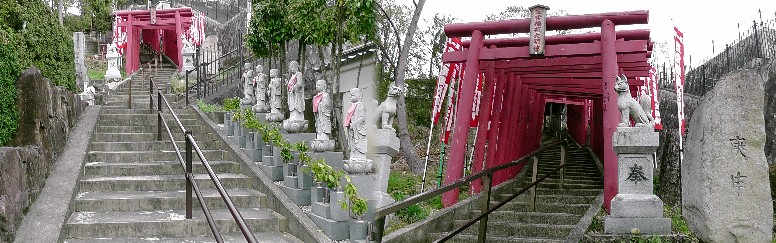 玉宮稲荷大明神。太平寺の西側に鎮座されています。