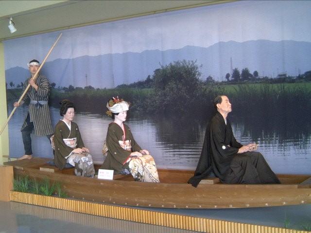 当時の川舟に乗って嫁いだ風景:岐阜県海津町歴史民族資料館展示物