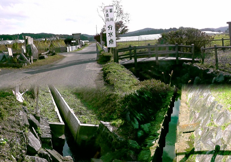 豊川と矢作川の分水点。下左が豊川、下右が矢作川へとなっています。 googleマップ： 豊川と矢作川の分水点