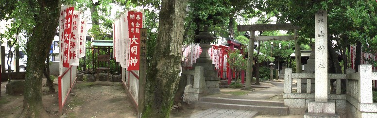 山神社日泰寺西にあります。