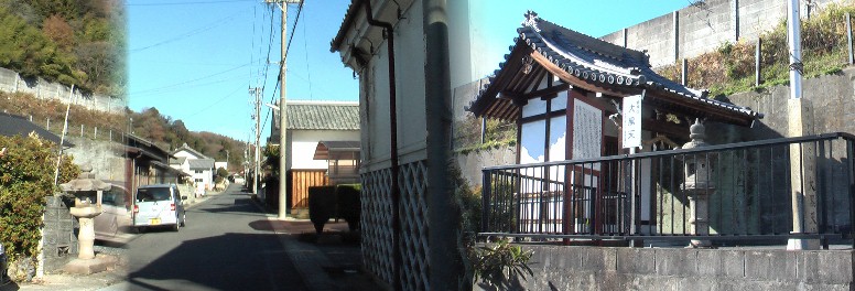 大黒天（右）と付近の常夜灯のある街道。 大黒天由緒拡大 大黒天像