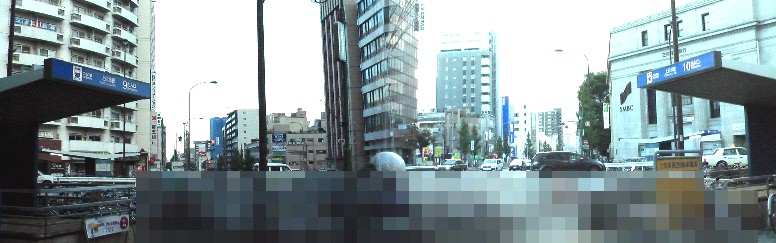 左は鶴舞線駅前から東、鶴舞～御器所方面。右は駅前から西、大須観音～伏見方面を撮る。