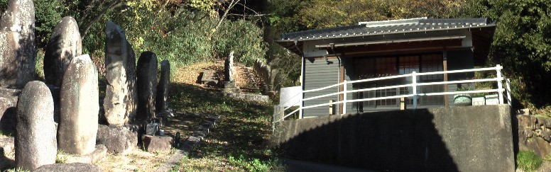 御駐れん碑からすぐ御幸十王堂。十王堂説明拡大