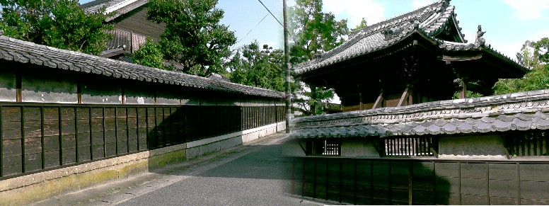 酒井家金比羅宮。酒井家は、織田信長に仕えた人物を祖とし450年以上続く家です。 リンク：酒井家金比羅宮 酒井家金比羅宮