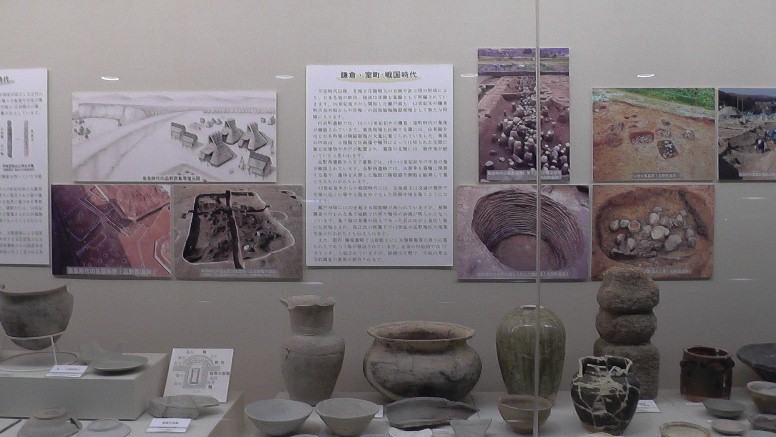 愛知・３８市史跡・社寺めぐりー瀬戸市(その３) 「日本遺産のまち瀬戸市」 「パルテイー瀬戸」（名鉄瀬戸線・尾張瀬戸駅前）。 パルテイー瀬戸（名鉄瀬戸線・尾張瀬戸駅前）。 せともの人形拡大。 新着情報・藤井棋士五冠達成を祝う旅（遅ればせながら