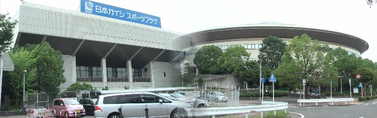 jr笠寺駅西に建つスポーツ施設、日本ガイシスポーツプラザ。