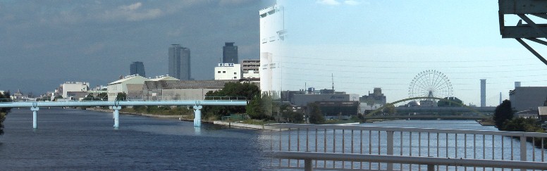 左は東海橋上(中川運河)から北部、名古屋駅方面。右は南、名古屋港方面を撮る。